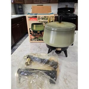 Vintage Avocado Green Electric Fondue by Chilton Electric NEW